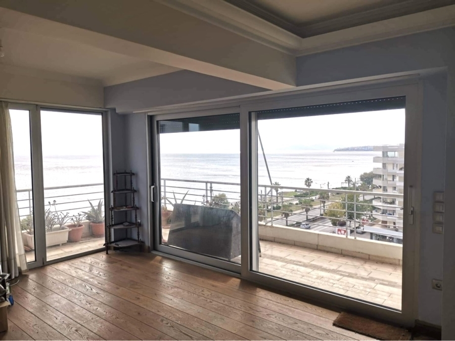 (For Sale) Residential Apartment || Athens South/Palaio Faliro - 96 Sq.m, 1 Bedrooms, 650.000€ 