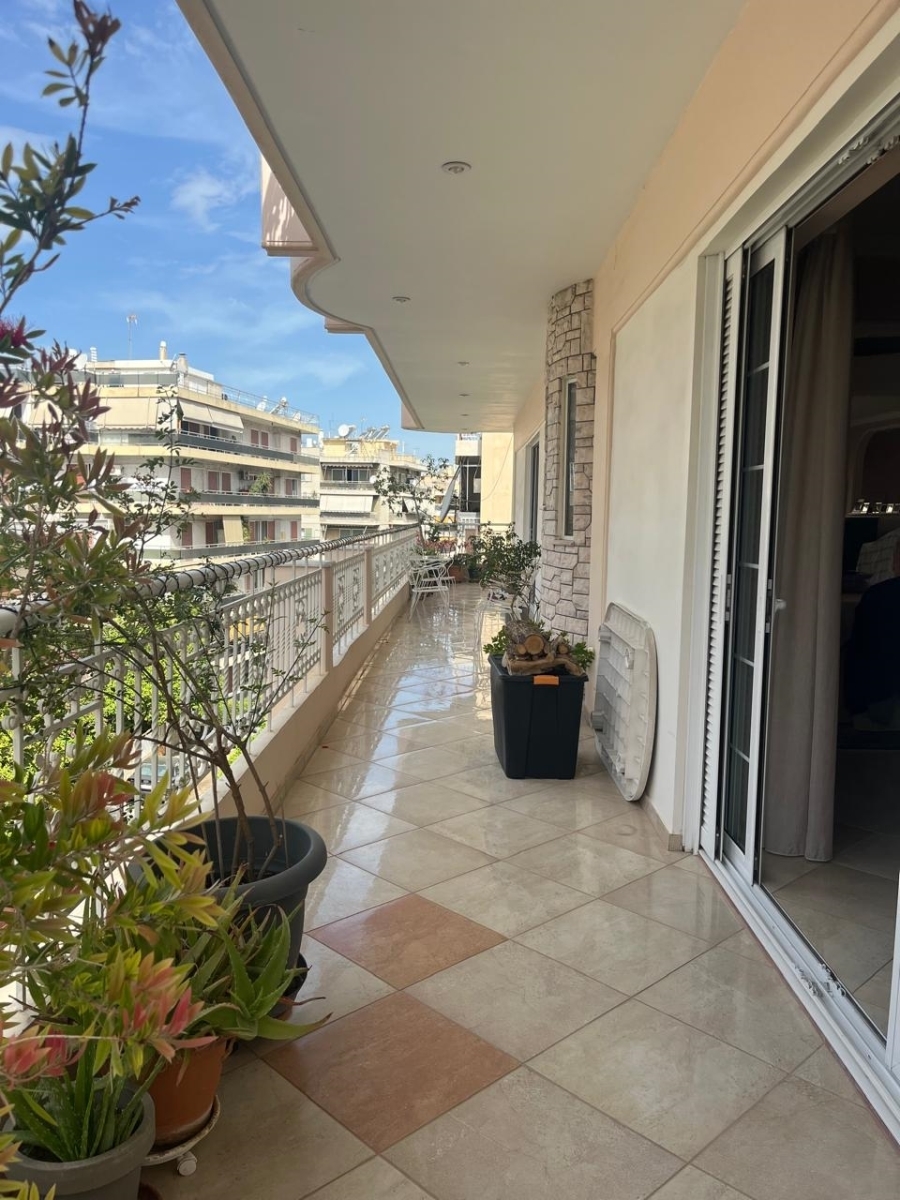 (Προς Ενοικίαση) Κατοικία Οροφοδιαμέρισμα || Αθήνα Νότια/Άλιμος - 185 τ.μ, 3 Υ/Δ, 700.000€ 