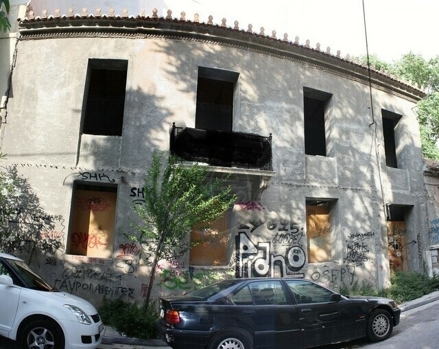 (For Sale) Residential Building || Athens Center/Athens - 173 Sq.m, 300.000€ 
